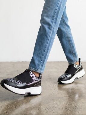 Michael Kors Cosmo Logo Sequined Slip on Sneakers. Size 8.5 EUC